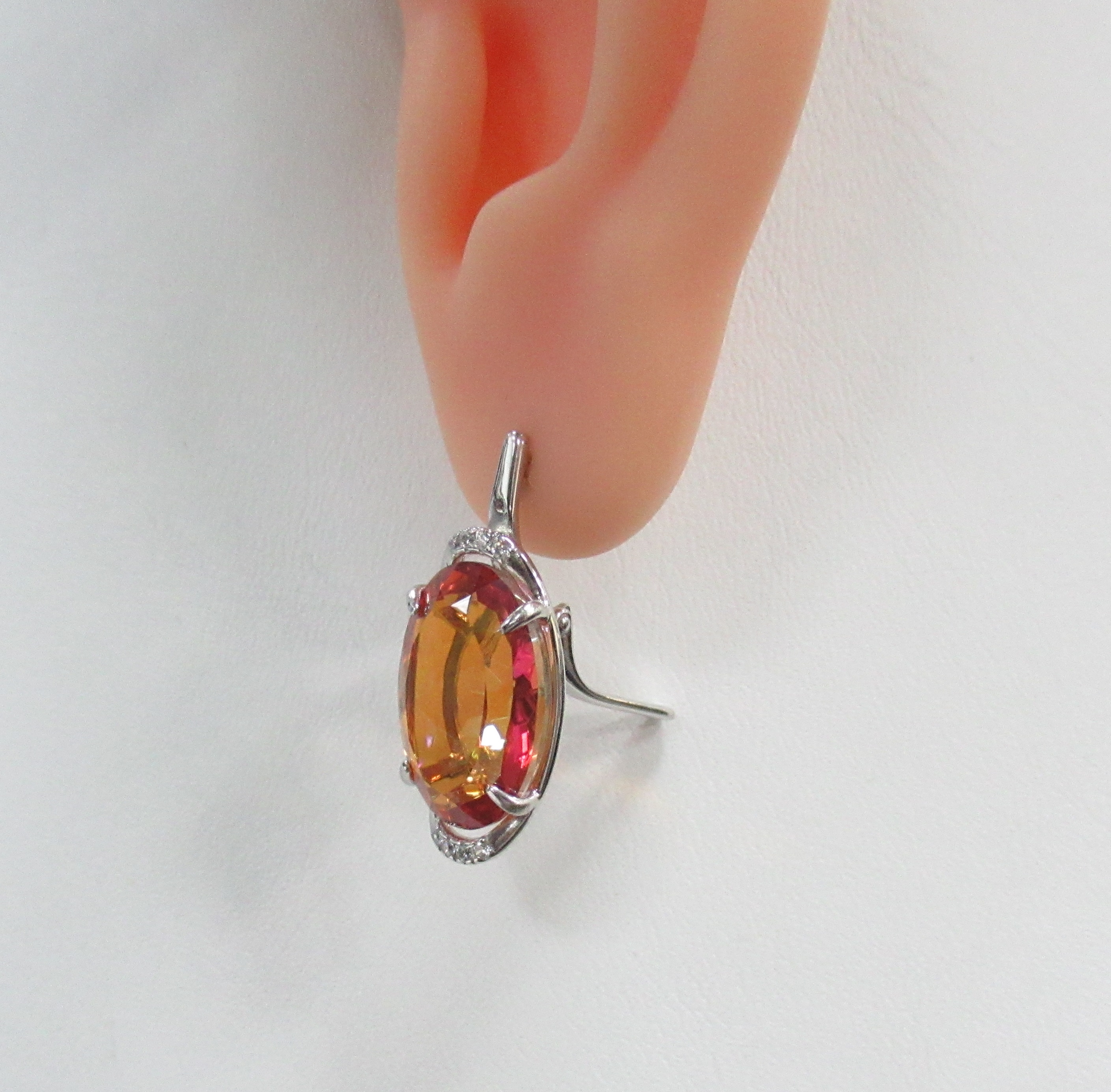 Серебряные серьги с оранжевым горным хрусталем